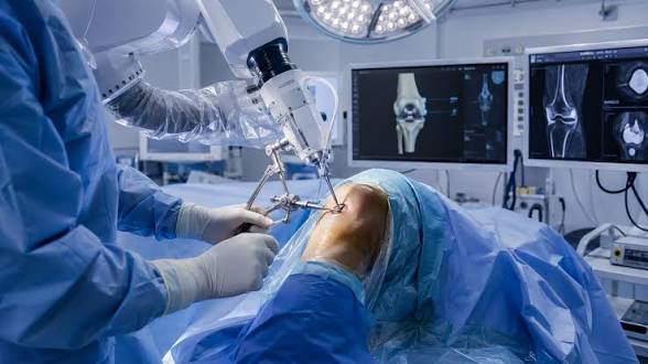 How Robotics Is Changing Knee Replacement: From Surgical Tools to Digital Precision