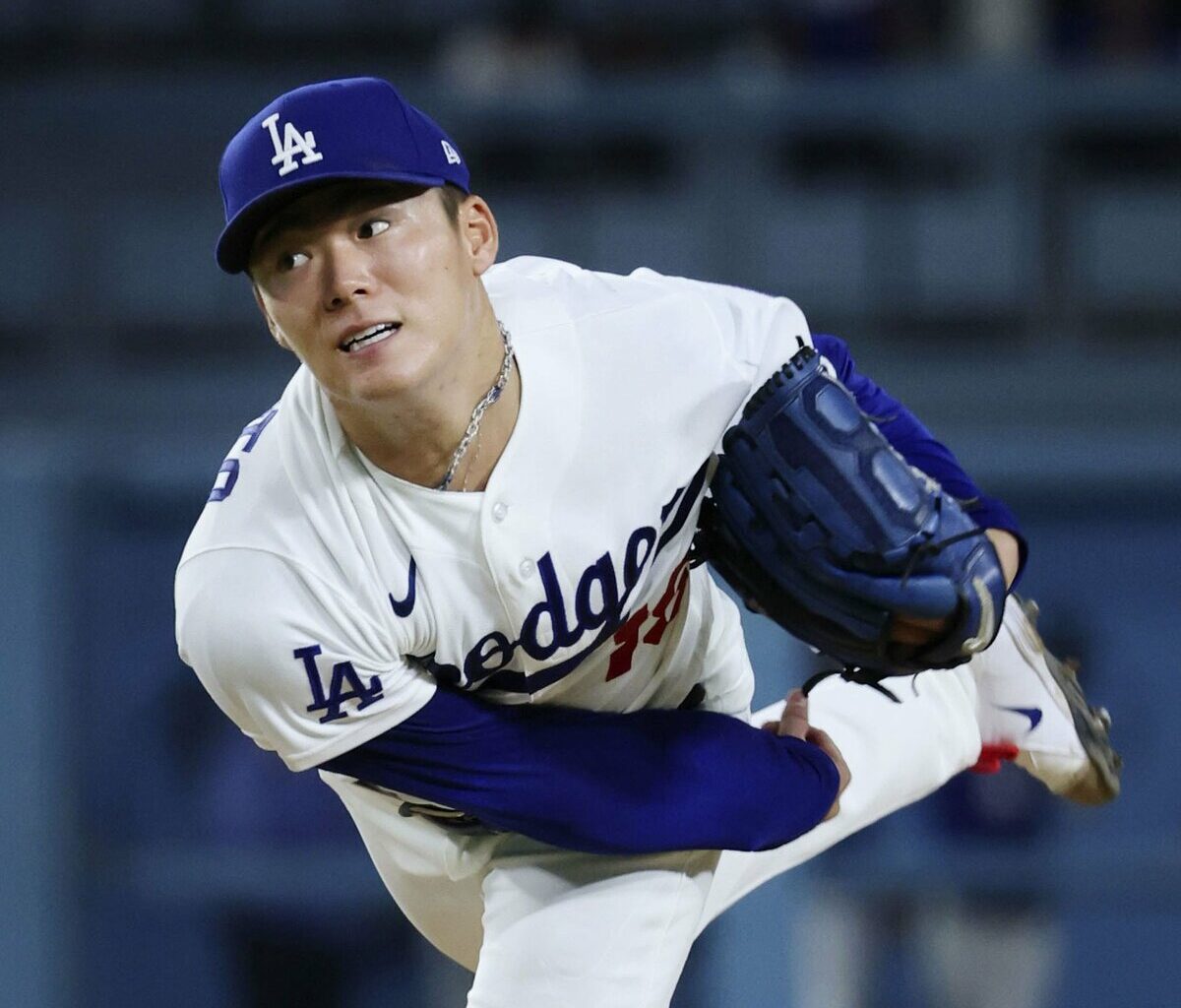 Baseball: Yamamoto earns MLB career-high 13th win as Dodgers rout Reds