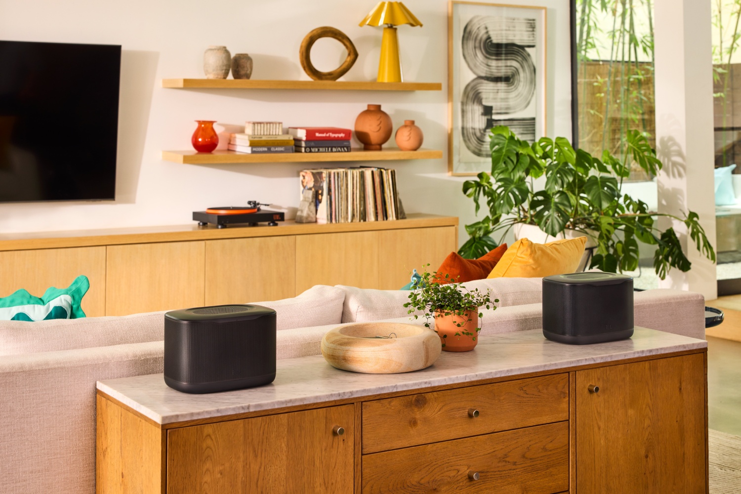 JBL unveil its multi-room Wi-Fi audio system, JBL Cove, and its three supporting speakers