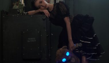JISOO Cuts a Lonely Figure as a Theme Park Cyborg In ‘CLICK’ Video