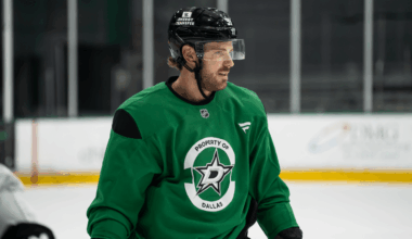 Seguin on ice with Stars after knee surgery, may be ready for camp