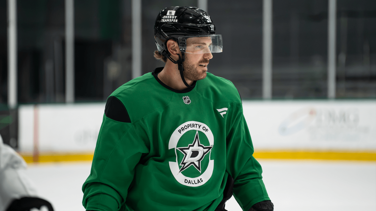 Seguin on ice with Stars after knee surgery, may be ready for camp