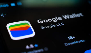 Google Vs Samsung: What Features Set Their Digital Wallets Apart?