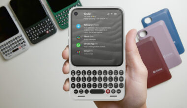 Clicks Communicator Shipments Begin In December