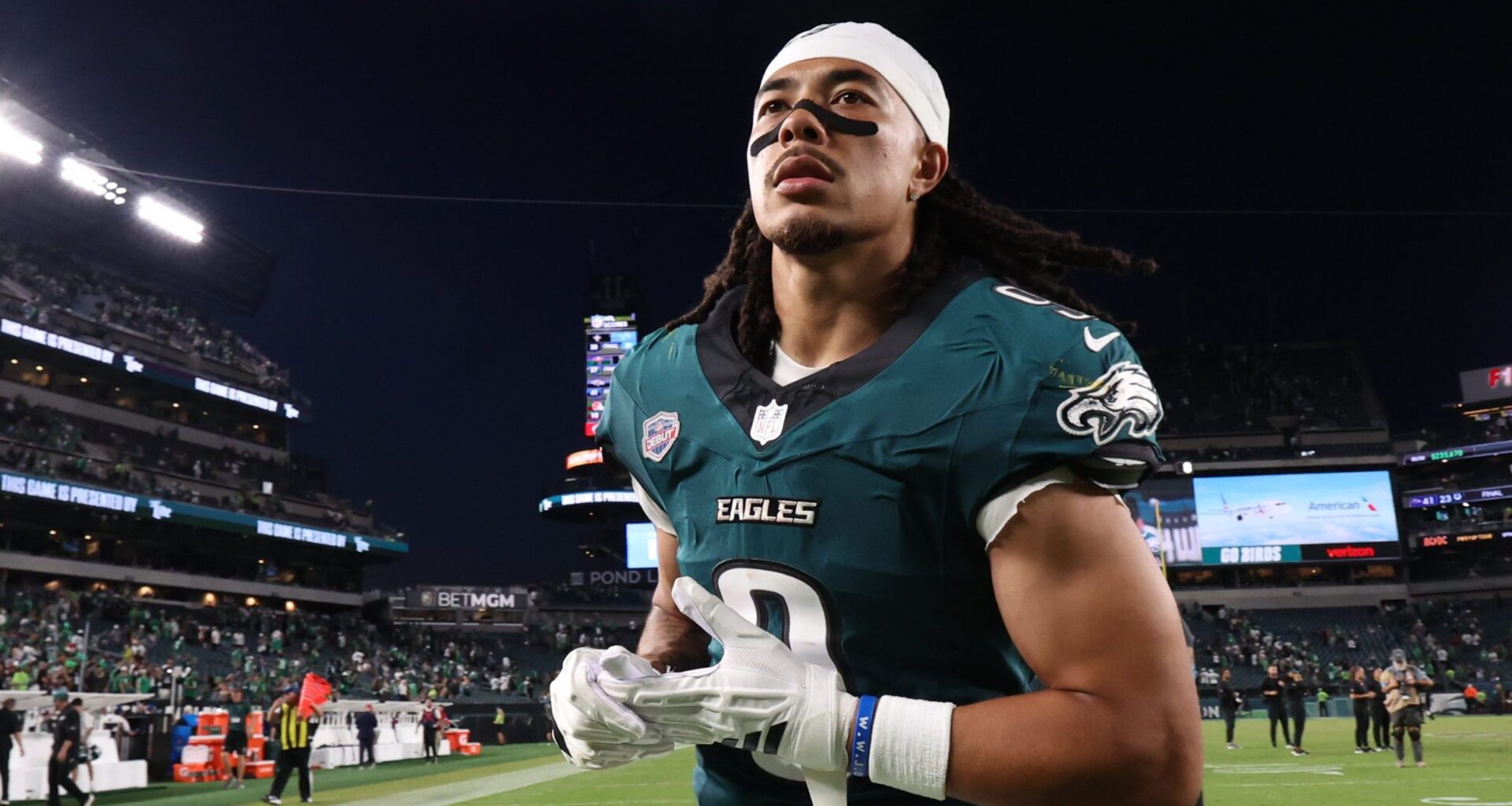 Makai Lemon Had a Quiet NFL Debut, But Came Up With a Big Block on the Game's Biggest Play