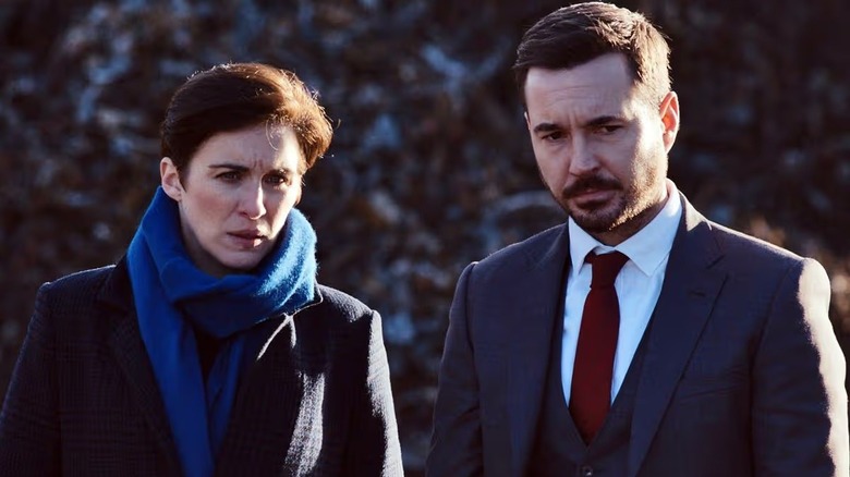Kate (Vicky McClure) and Steve (Martin Compston) standing together on 