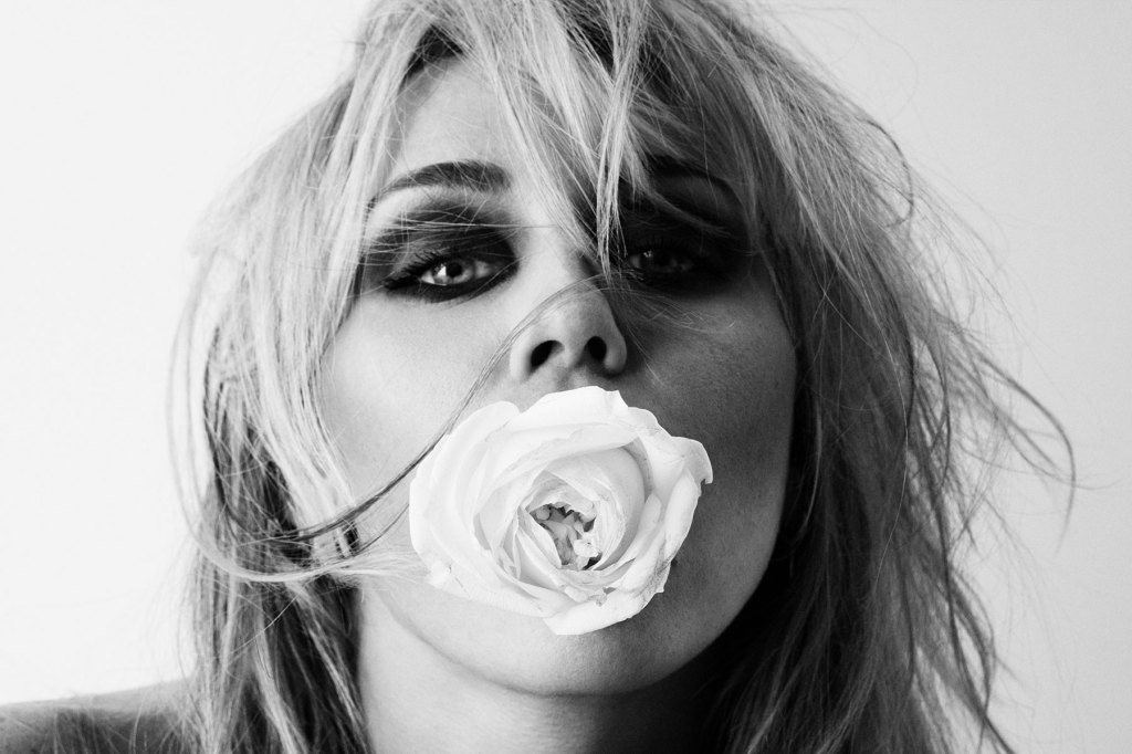 Miley Leads Best New Music: Friday Music Guide