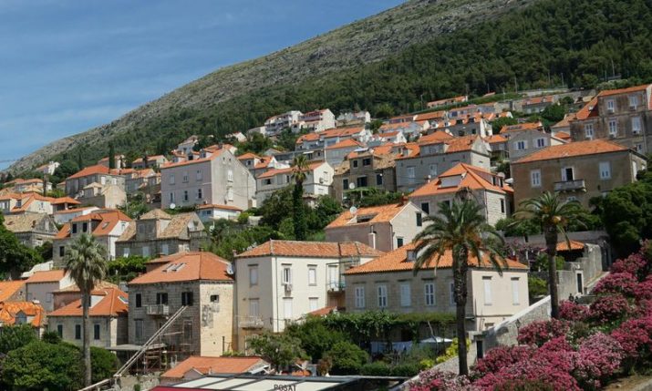 Why Croatians put more of their wealth into property while Europeans hold cash