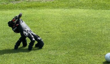 Thing 2.0? This Creepy-Cute Robot Walks on Its Fingers