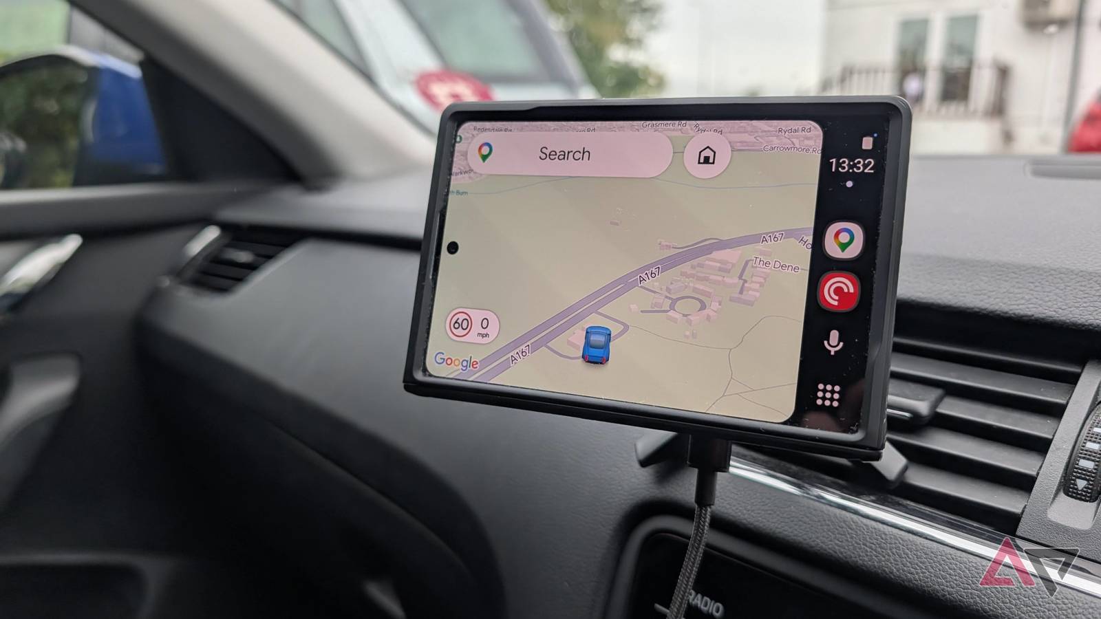 I added Android Auto to an old car for just $4