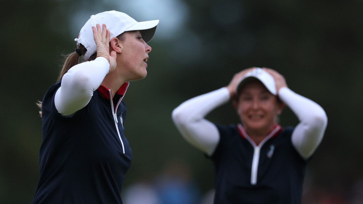 'Vamos! Let's go!': Jennifer Kupcho holes epic putts, shushes crowd