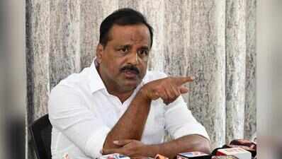 Karnataka may cut drug agents, stockists from hospital supply chain