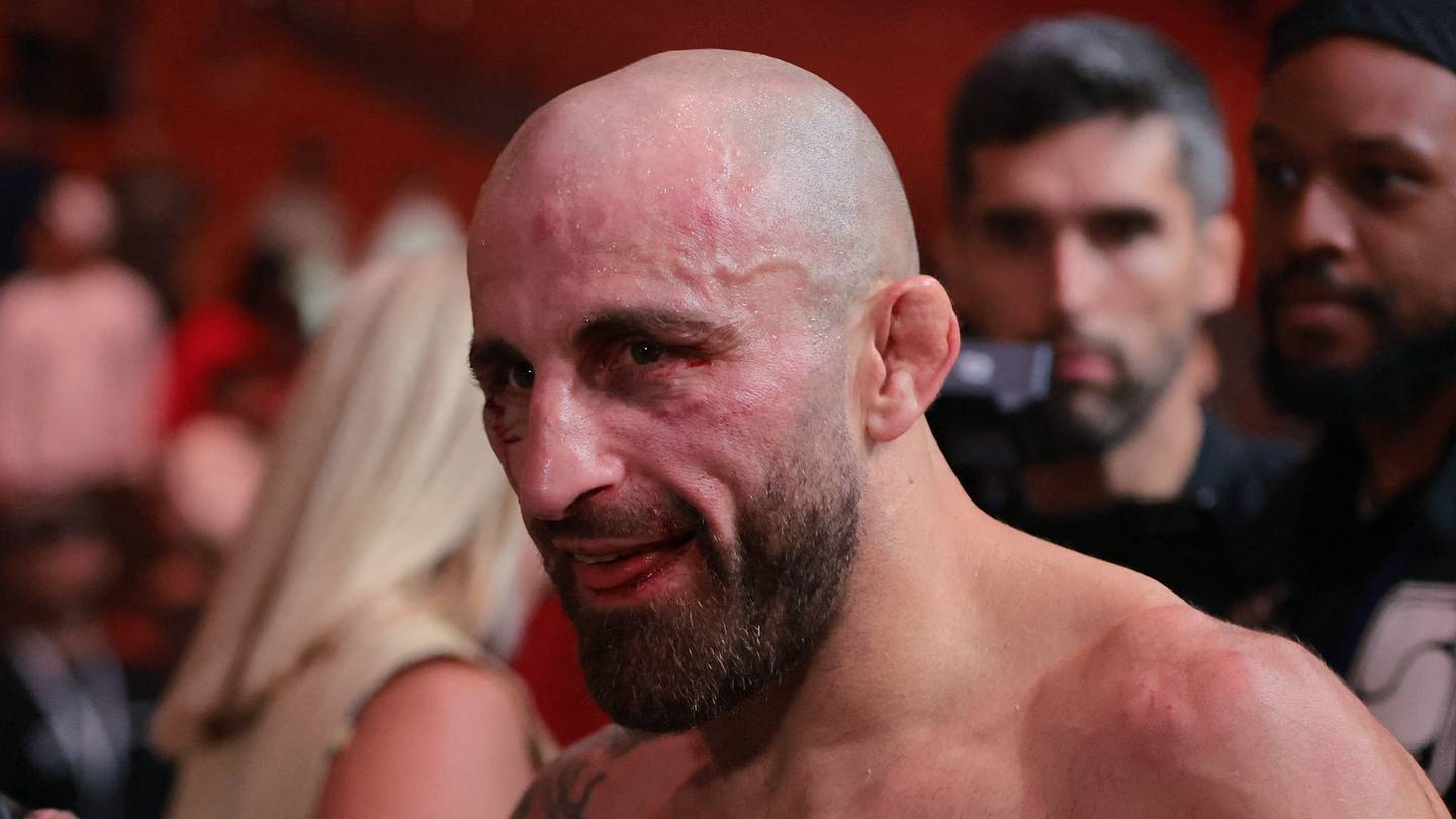 UFC Champion Alexander Volkanovski Proposes Alternative to Justin Gaethje Fight