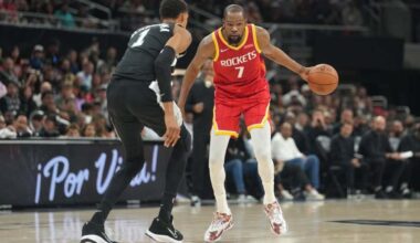 Rockets, Hawks vie to remain undefeated in new season