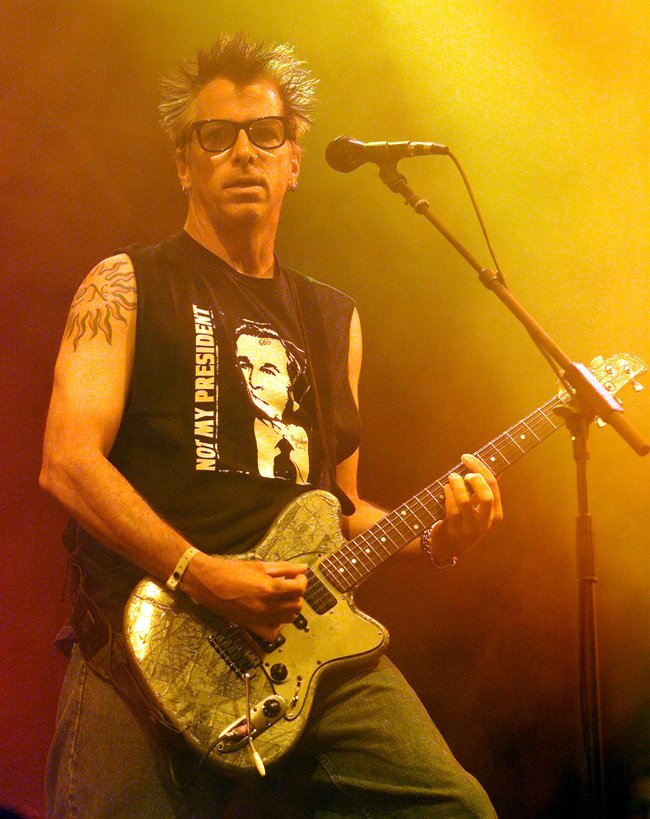 The Offering guitarist Kevin ‘Noodles’ Wasserman will step back from live performances due to a ‘sudden and fairly serious health issue’.