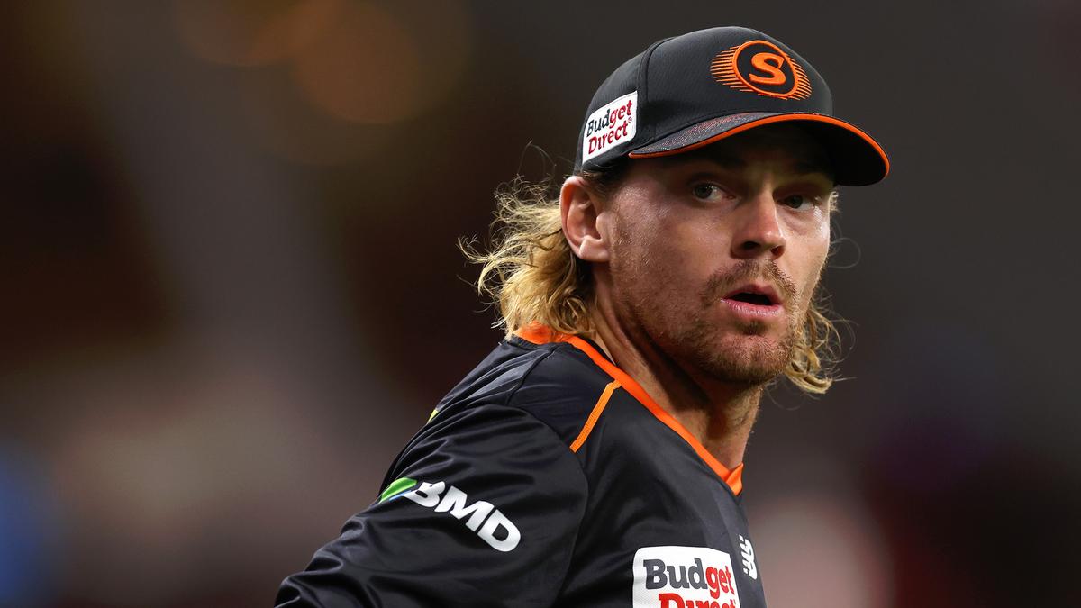 Big Bash League: WA off-spinner Corey Rocchiccioli signs on with Sydney Sixers