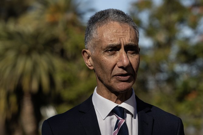 Commerce Minister Tony Buti is warning consumers of scammers over the Christmas period.
