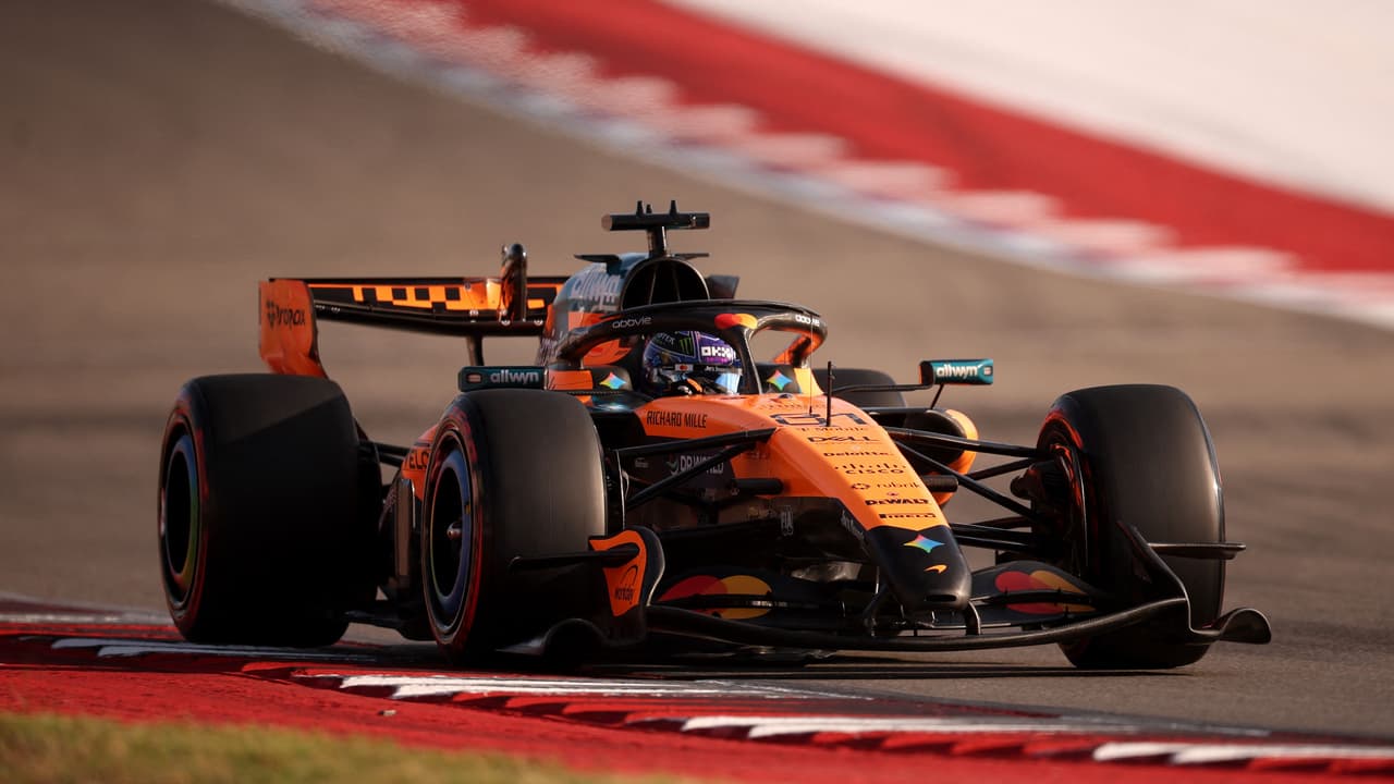 AUSTIN, TEXAS - OCTOBER 24: Oscar Piastri of Australia driving the (81) McLaren MCL40 Mercedes on track during qualifying ahead of the F1 Grand Prix of United States at Circuit of The Americas on October 24, 2026 in Austin, Texas. Chris Graythen/Getty Images/AFP
