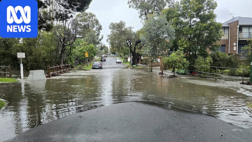 Flooding, storms forecast for parts of south-east Australia after record dry start to spring