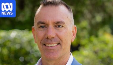 Former Cancer Council Queensland research boss alleges bullying amid turbulent workplace relationship with CEO