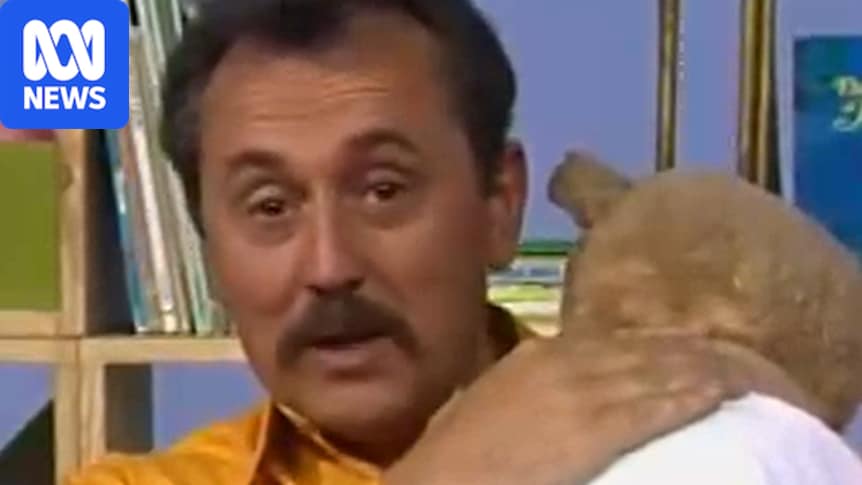 Play School presenter Alister Smart dies aged 90