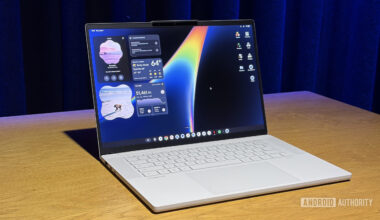 Lenovo Googlebook 15 open