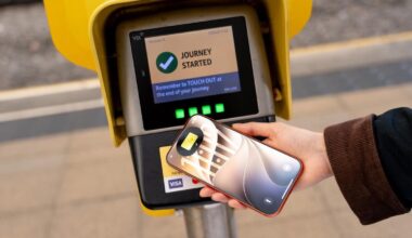 Manchester's Bee Card Now Fully Supported in Apple Wallet