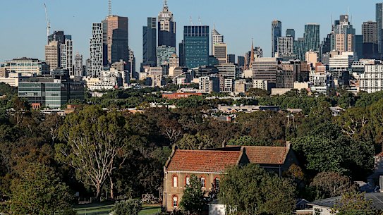 Home sellers in pockets of Melbourne are dropping prices.
