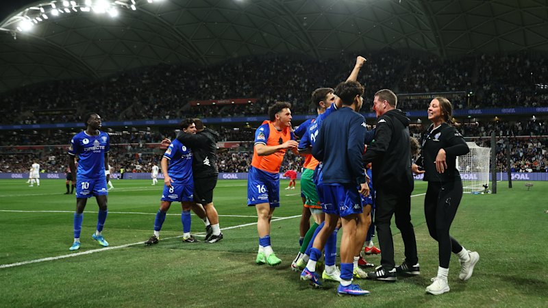2026 Australia Cup final LIVE: South Melbourne take on Melbourne Victory in historic decider at sold-out AAMI Park in Melbourne