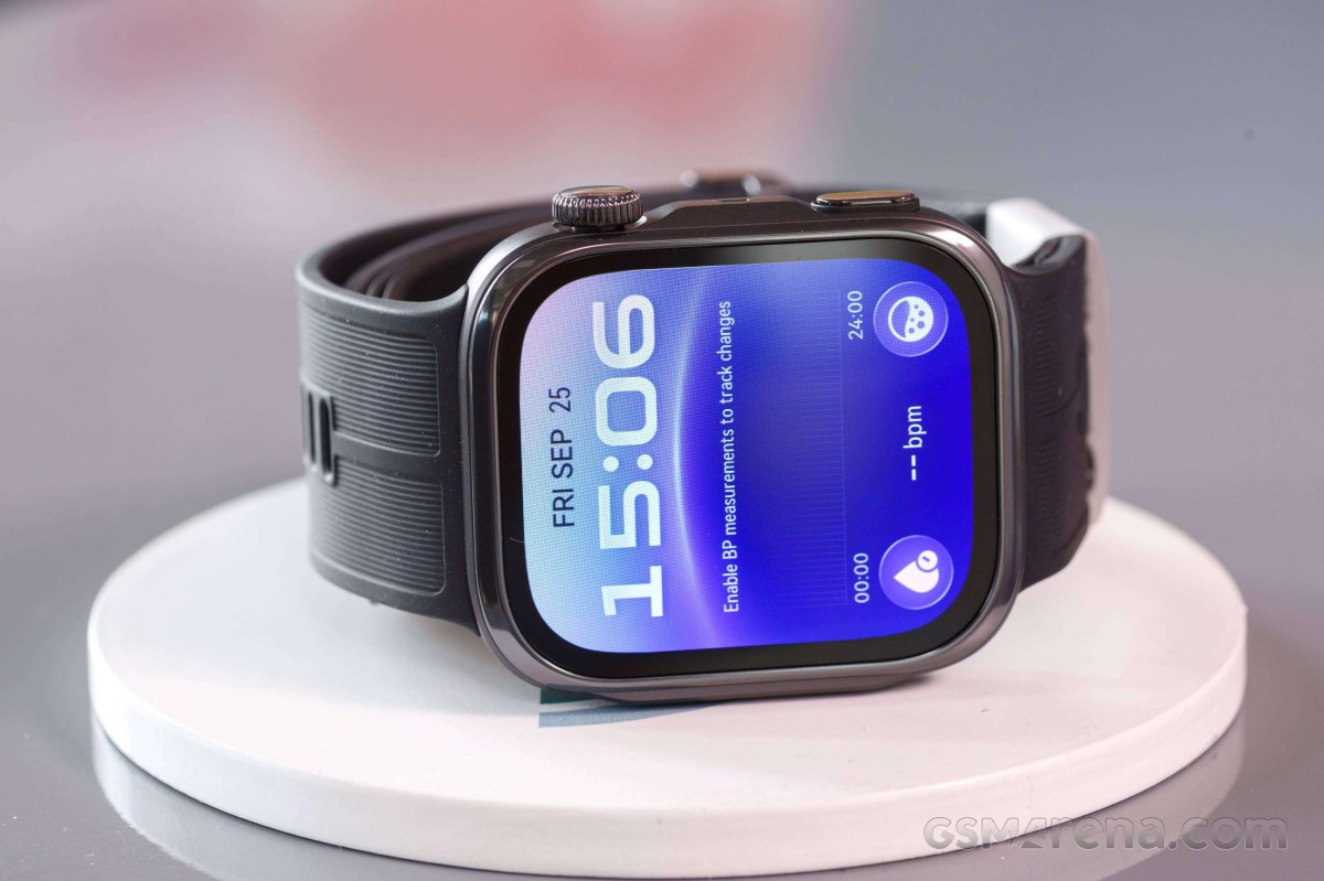 Huawei Watch D3 in for review