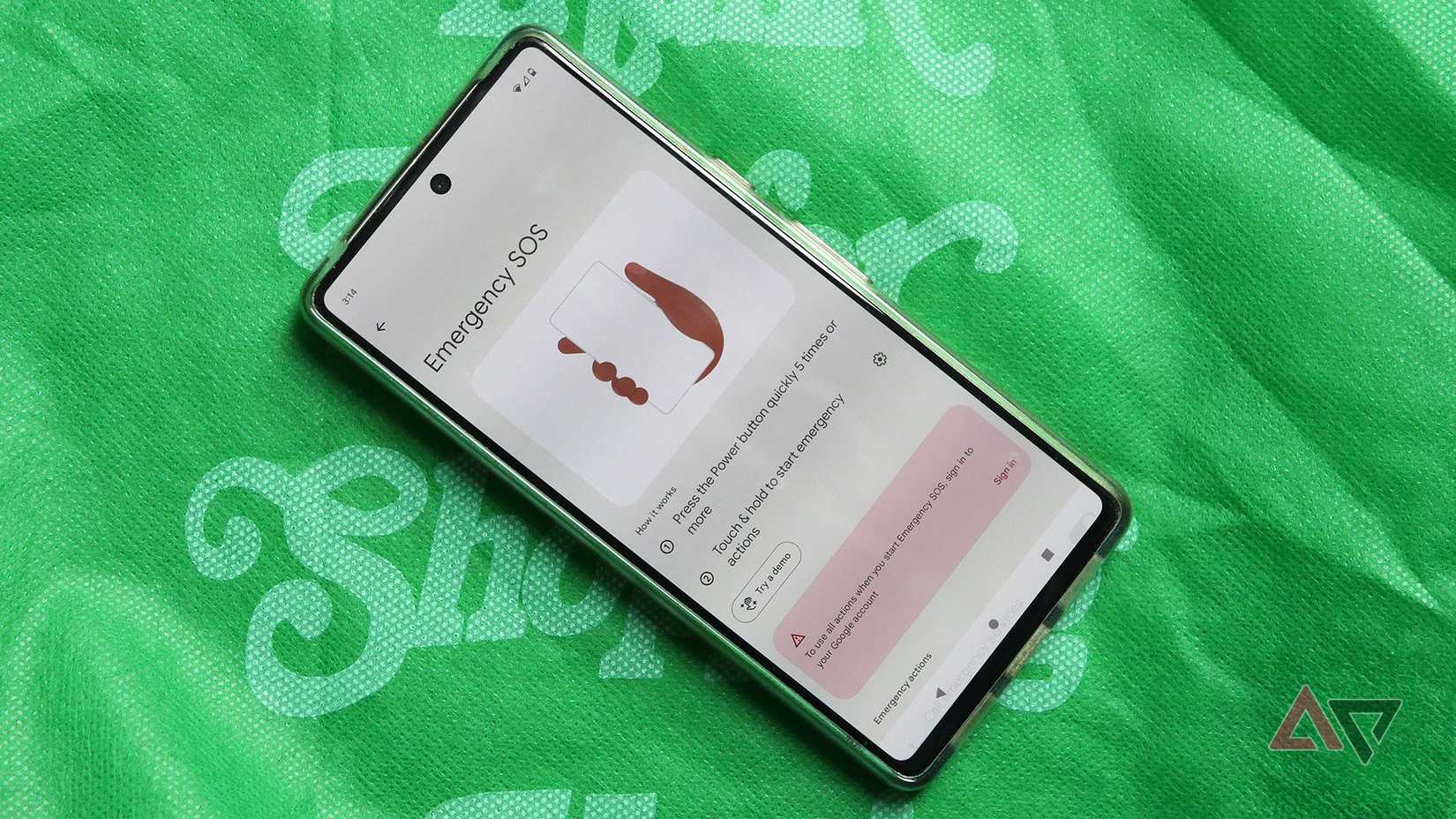 An Android showing Emergency SOS settings.
