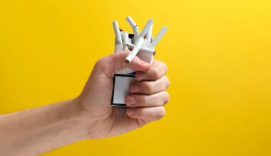 Study: Smoking Cessation Among Underserved Patients Referred for Lung Cancer Screening. Image Credit: New Africa  / Shutterstock