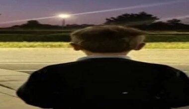 SpaceX launch spawns "jellyfish" cloud in sky before sunrise - YouTube