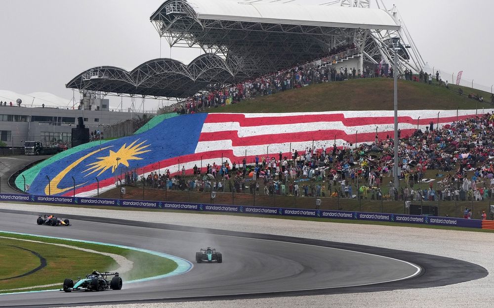 Will Red Bull challenge Mercedes for the 2027 title?