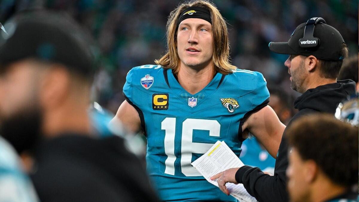 It wouldn't shock me IF ... NFL Week 6: Trevor Lawrence melts down at Wembley, Giant's take over NFC East