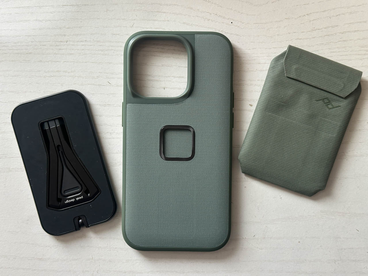 Peak Design Mobile review: Case, tripod and accessories