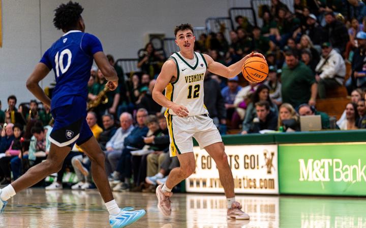 Men's Basketball Defeats Holy Cross in First Exhibition Game Saturday Afternoon