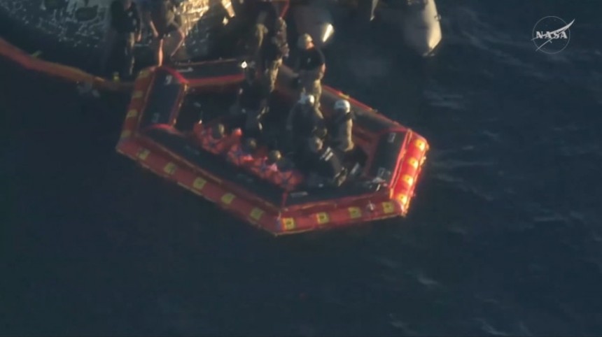 Artemis II splashdown and recovery