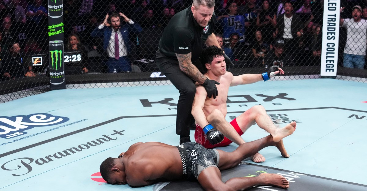 Mike Malott on fight-ending knee at UFC Edmonton: ‘I knew it was a wrap’