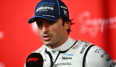 Carlos Sainz: "Difficult to be convinced" that F1 2026 can finish in the Middle East