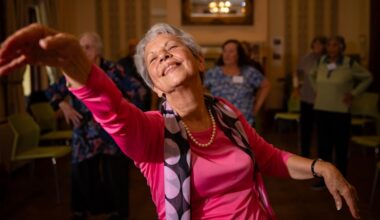 Chronic pain management: Why experts say gentle movement is more effective than pushing through the pain
