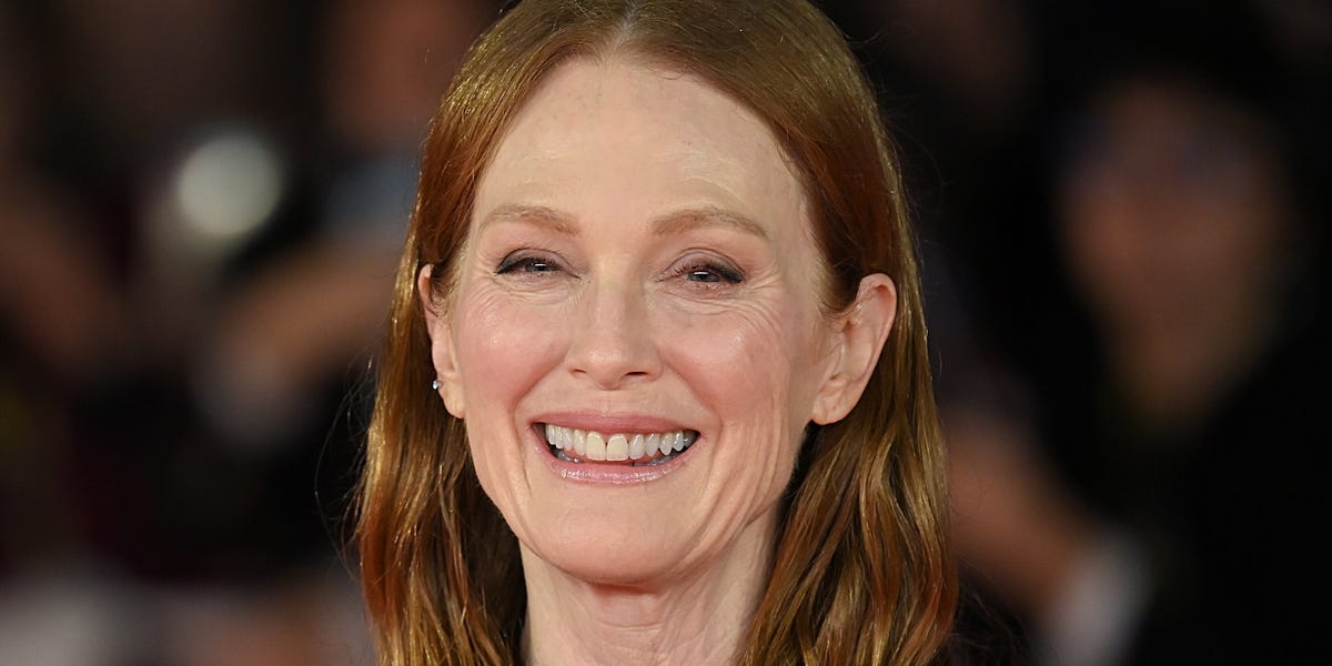 ‘Great for quad strength’: Bizarre but simple trick Julianne Moore, 65, relies on to stay fit & ‘feel alive’