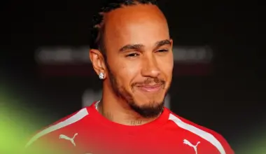 Lewis Hamilton issues F1 retirement update as key factor emerges