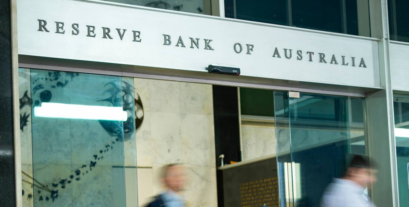 'Government and RBA pulling in opposite directions', S&P warns