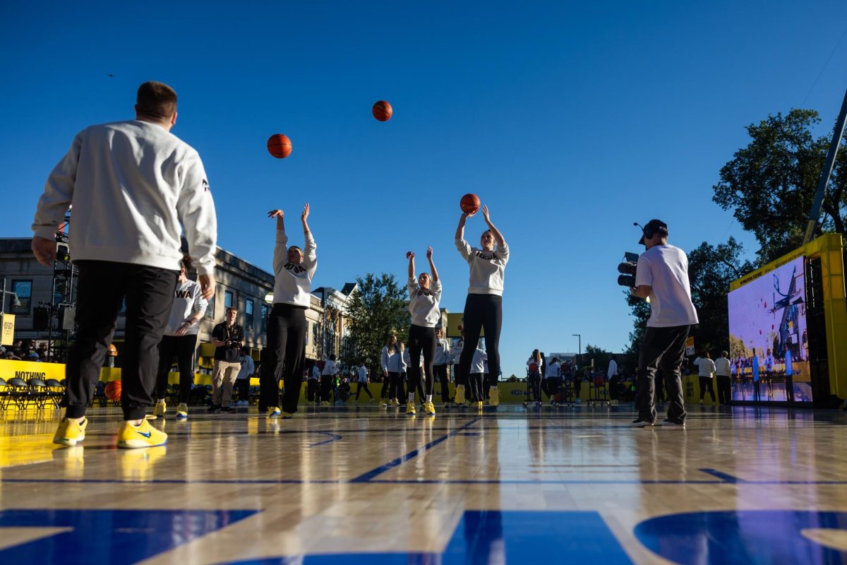 2026_10_02_Caitlin1IowaWBB_GD_01