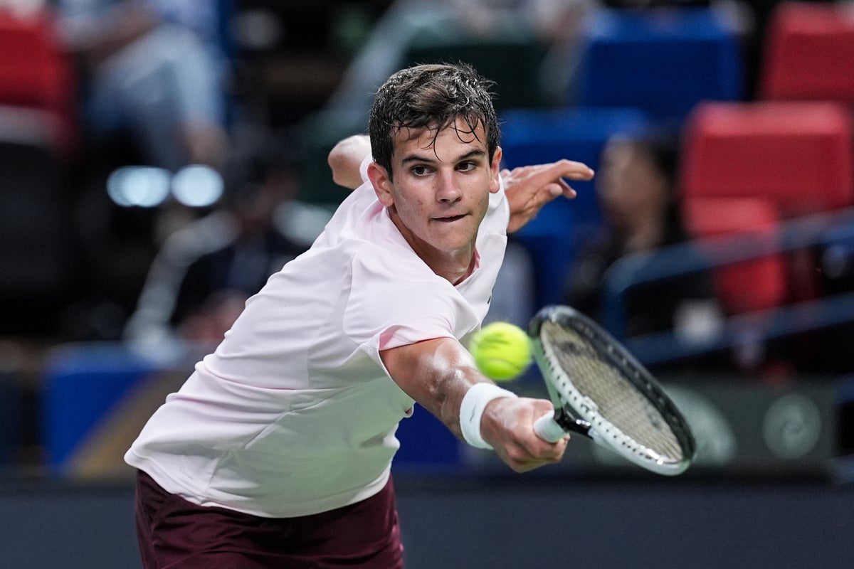 Spanish tennis star Rafael Jodar apologises after swearing at ball kid