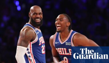 ‘Slow news day at the office’: LeBron James shrugs off Trump’s national anthem attack | LeBron James