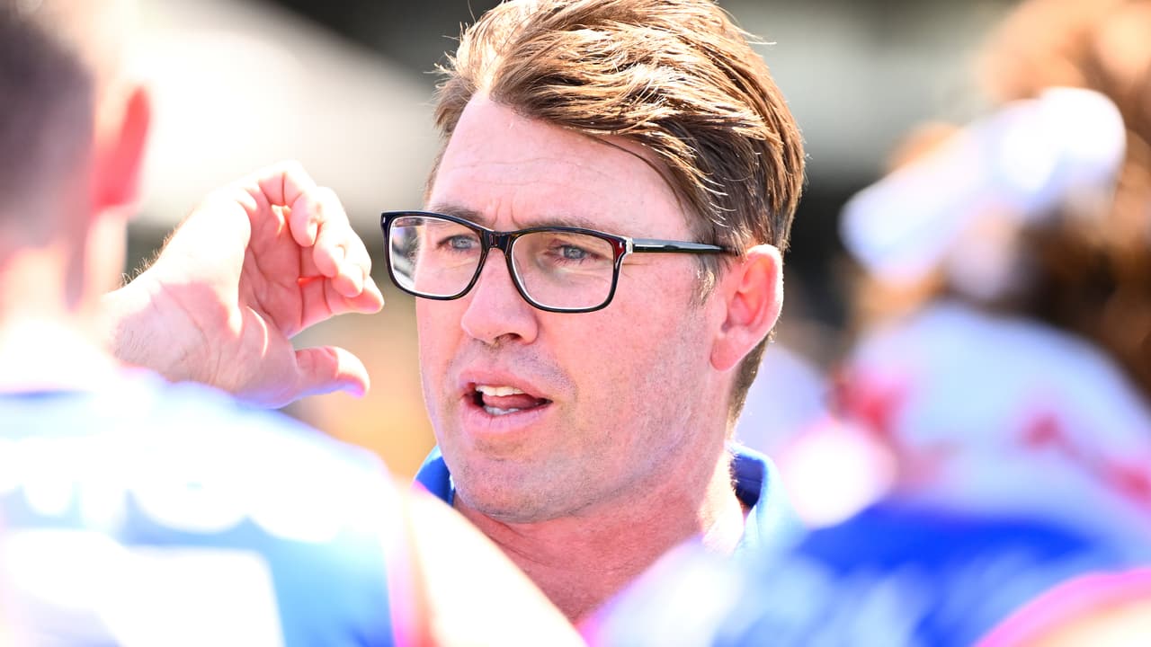 Daniel Pratt joins Essendon as assistant coach from Western Bulldogs