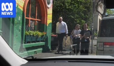 Victoria's teaching watchdog raids two Fitzroy Community School campuses in Melbourne