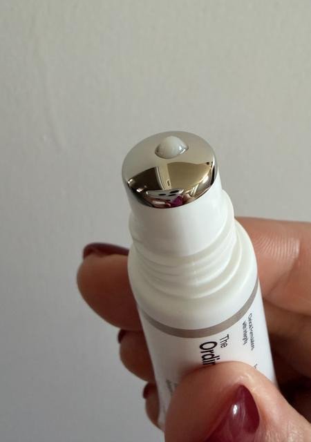 Built to target early signs of aging, dryness and lip plumpness, The Ordinary promises that it will plump and reduce visible signs of lip aging.